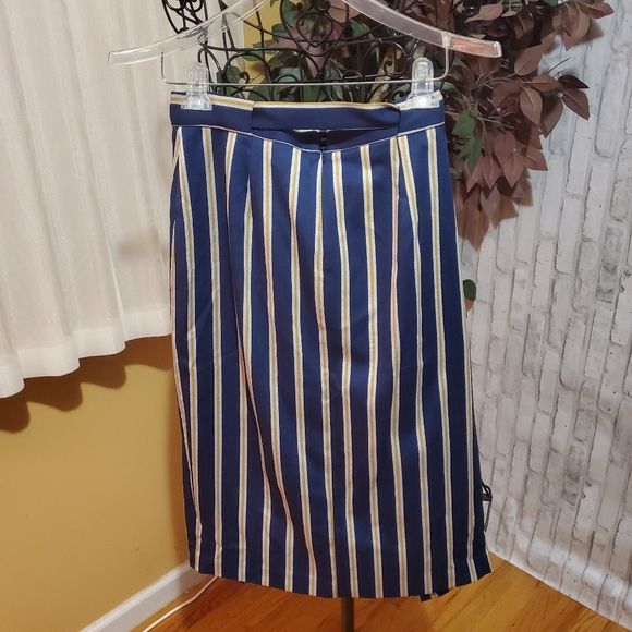 BCBGMAXAZARIA Asymmetrical Striped Skirt - Picture 5 of 14